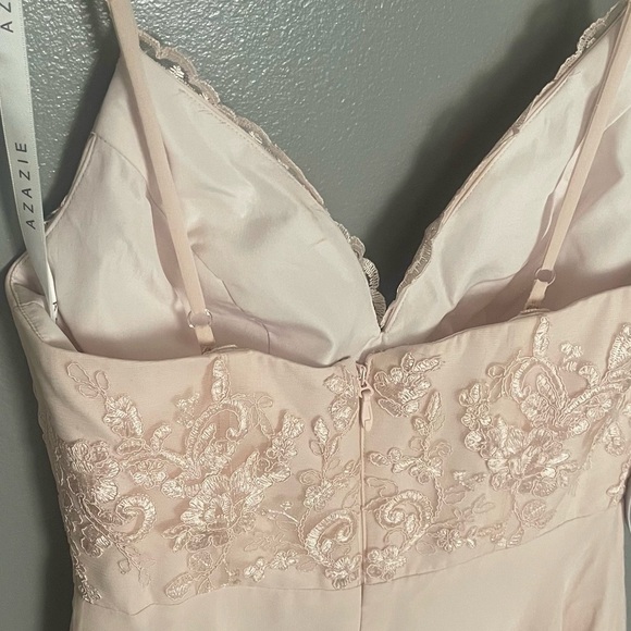 Azazie Sonya V-Neck Gown in Rose Petal - Picture 5 of 10